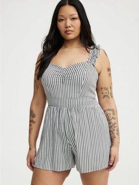 TORRID Ruffled Straps Layered Romper NWT